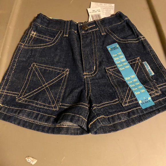 Boys Shorts - Picture 2 of 2